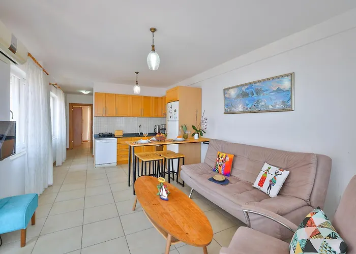 Apollo 公寓 卡斯